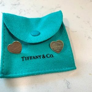 AUTHENTIC Return to Tiffany Medium size heart earrings.